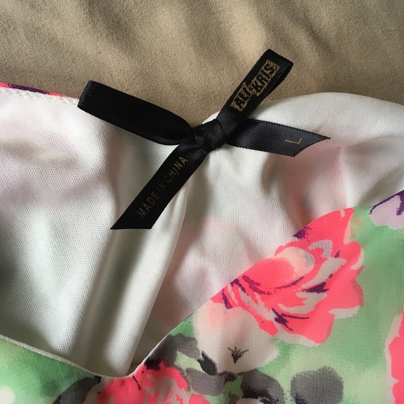 Floral Boho Crop Top - Picture 5 of 7